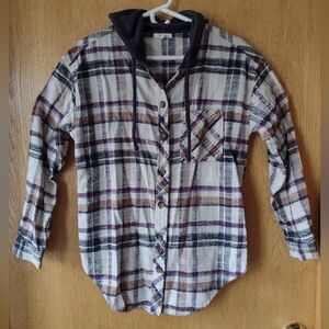 Maurices Cabin Plaid Hooded Boyfriend Flannel Button Down Shirt Size Small